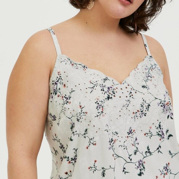 Sophie Eyelet Swing Cami - Picture 2 of 6